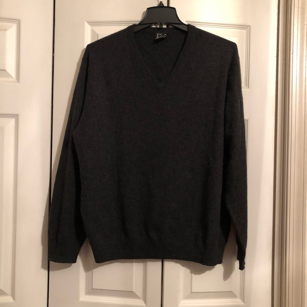 Jos A Bank 100% Cashmere Gray V Neck Sweater L